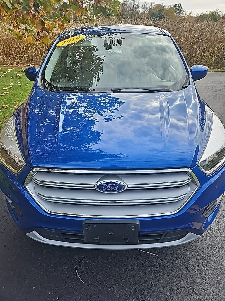 2019 Ford ESCAPE SE Base